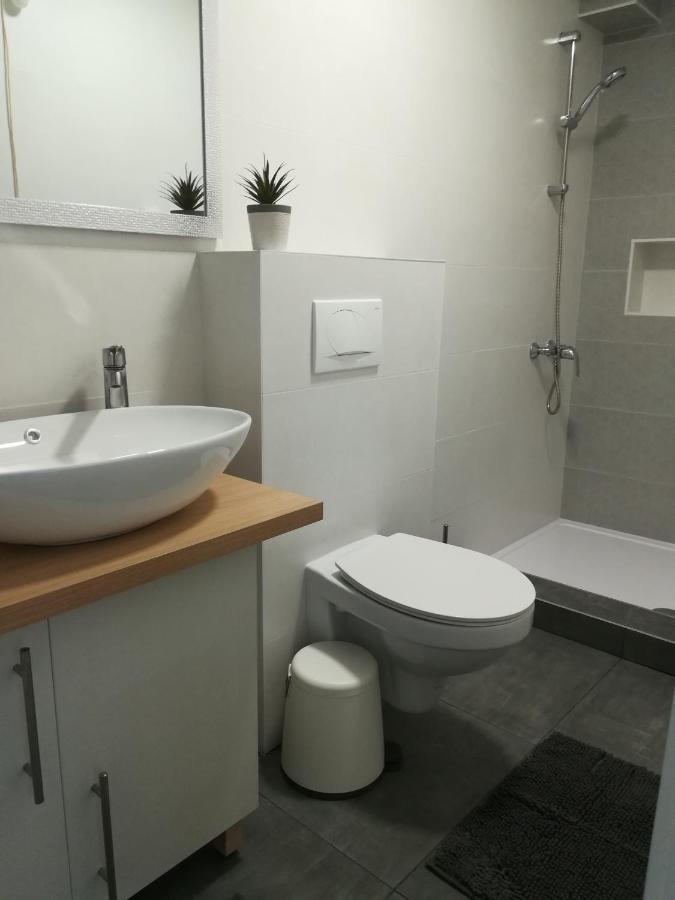 Apartmani HERMES Jadrija Buitenkant foto