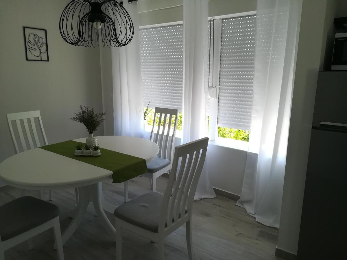 Apartmani HERMES Jadrija Buitenkant foto